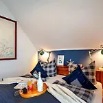 Ferienhaus-boje-by-seeblick-ferien-oro-direkte-wasserlage-sauna