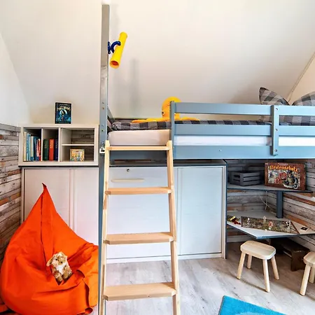 Ferienhaus-boje-by-seeblick-ferien-oro-direkte-wasserlage-sauna * Olpenitz
